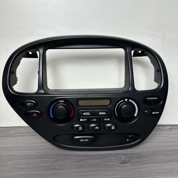 2002-2005 Toyota Sequoia AC Heater Temp Climate Control Switch 84010-0C161 - Picture 1 of 12